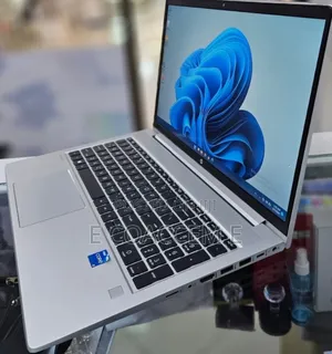 New Laptop HP 8GB Intel Core I5 SSD 512GB