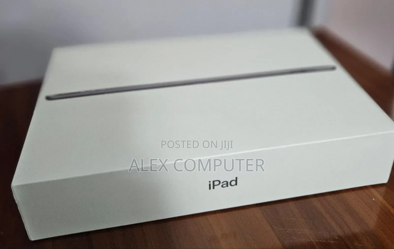 New Apple iPad 10.2 (2019) 64 GB Silver