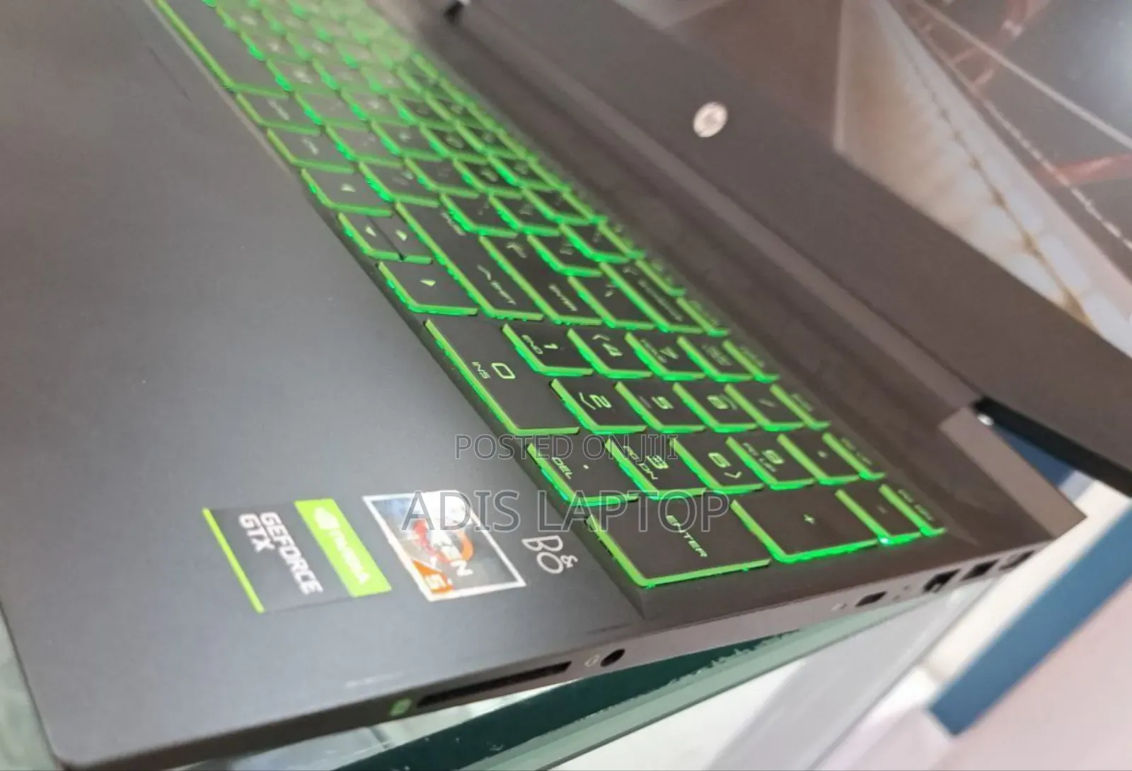 New Laptop HP Pavilion Gaming 15 2019 8GB AMD Ryzen 5 SSD 512GB