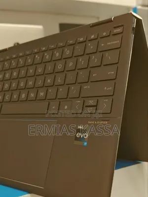 New Laptop HP Spectre X360 13 16GB Intel Core I7 SSD 1T