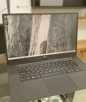 New Laptop Dell Precision 5540 16GB Intel Core I9 SSD 512GB