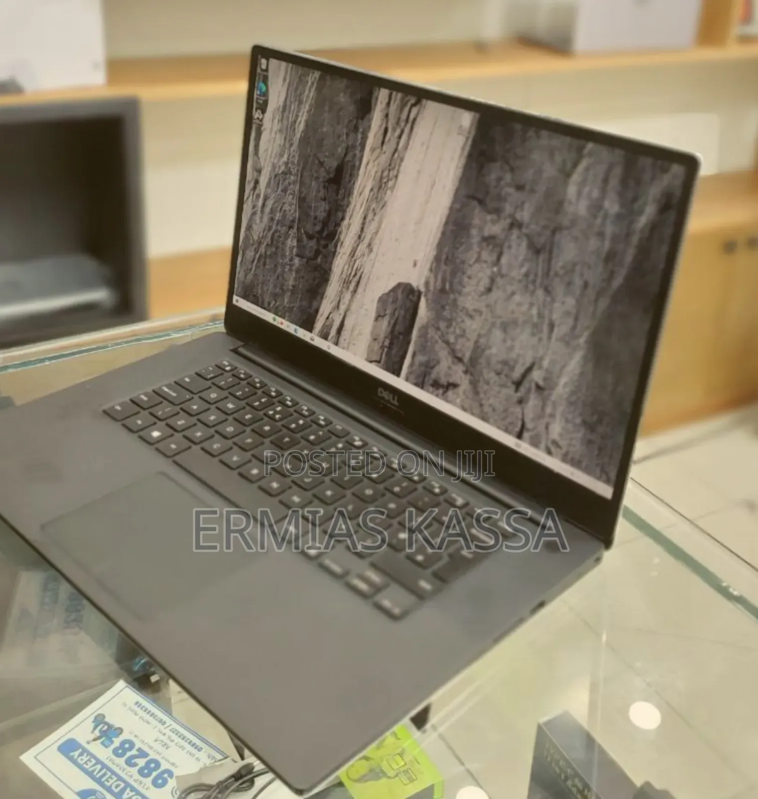 New Laptop Dell Precision 5540 16GB Intel Core I9 SSD 512GB