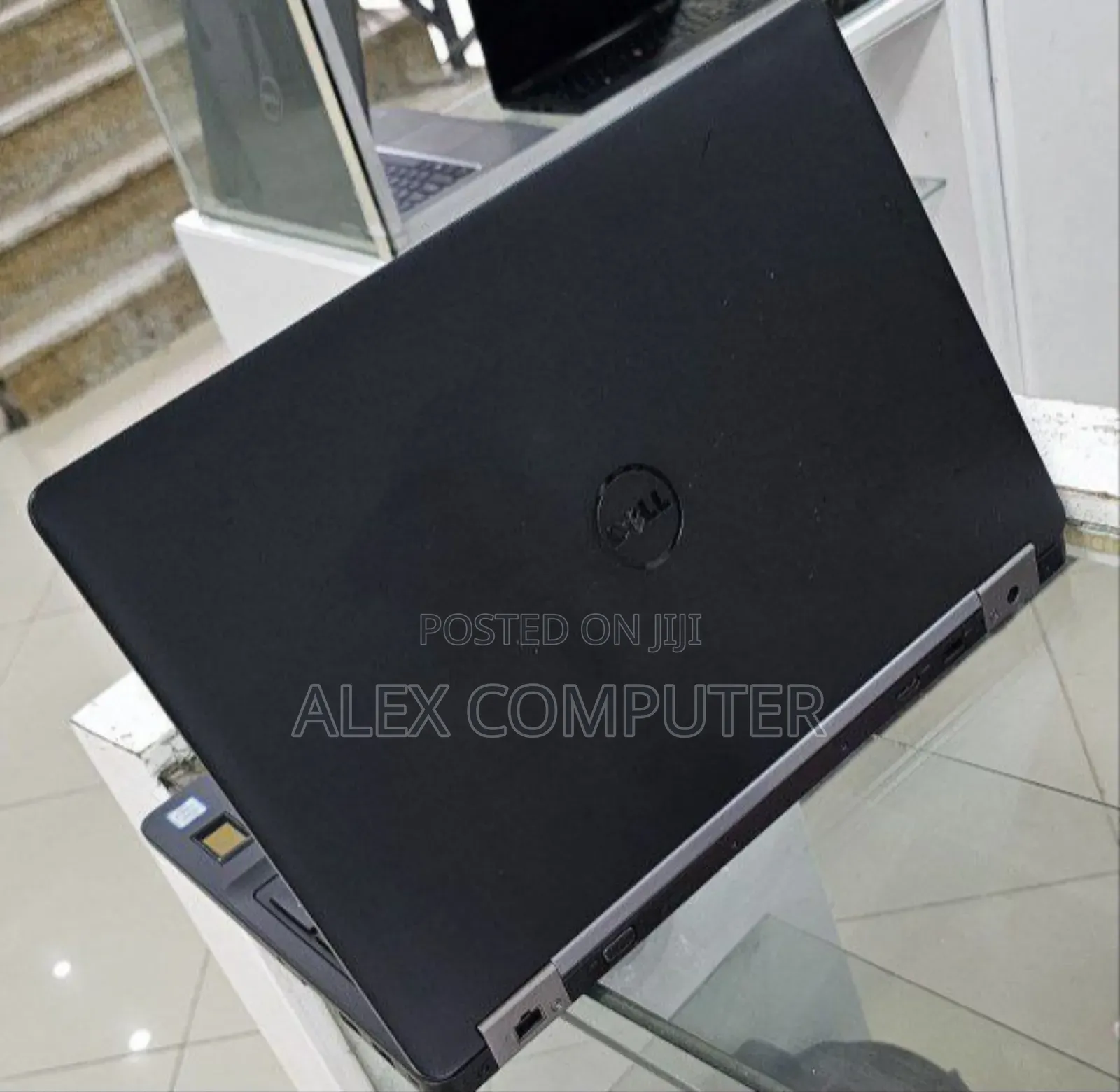 New Laptop Dell Precision 15 M7510 16GB Intel Core I7 SSD 512GB