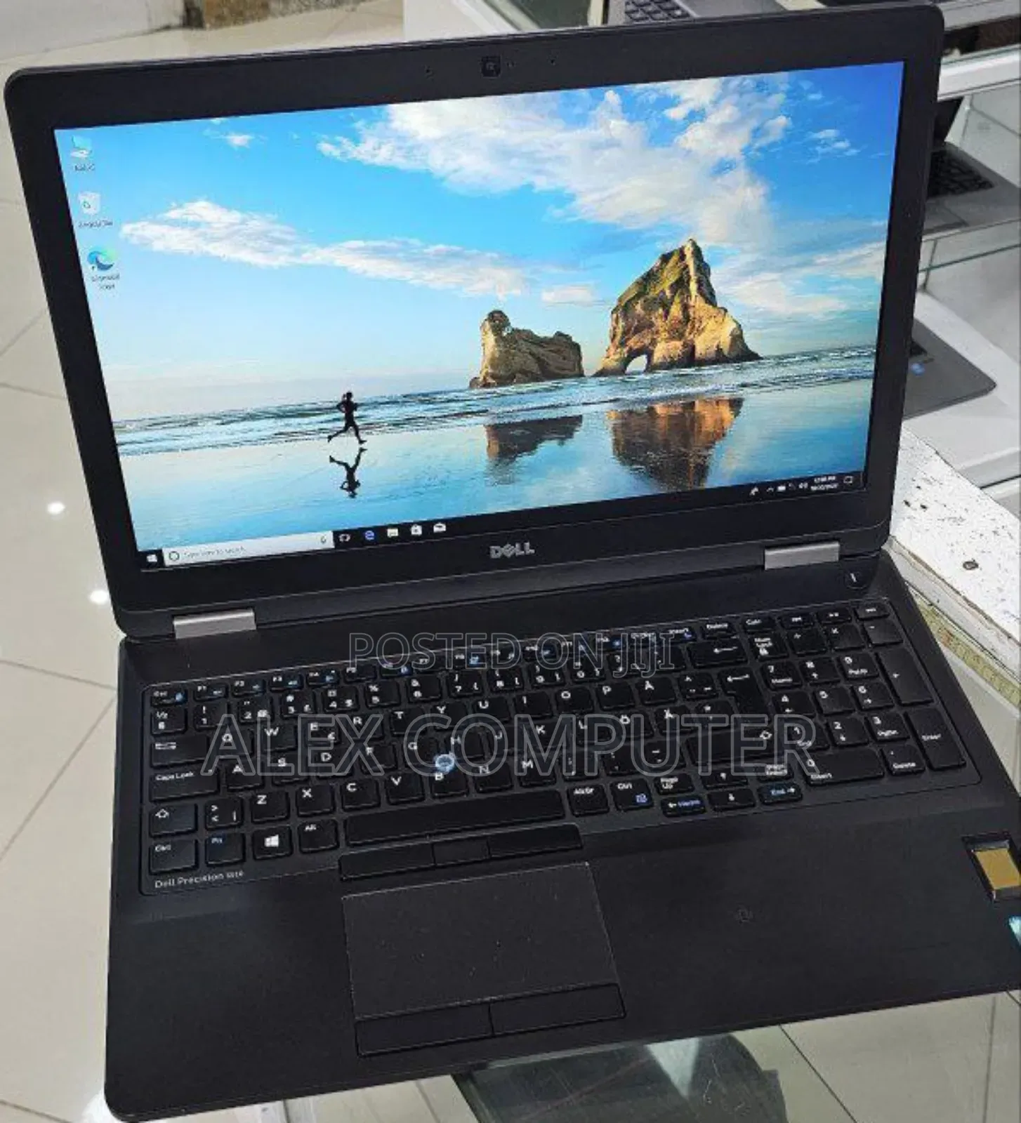 New Laptop Dell Precision 15 M7510 16GB Intel Core I7 SSD 512GB