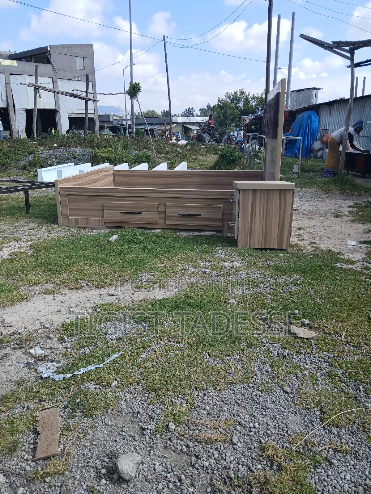 Bed With Drawer 150cm