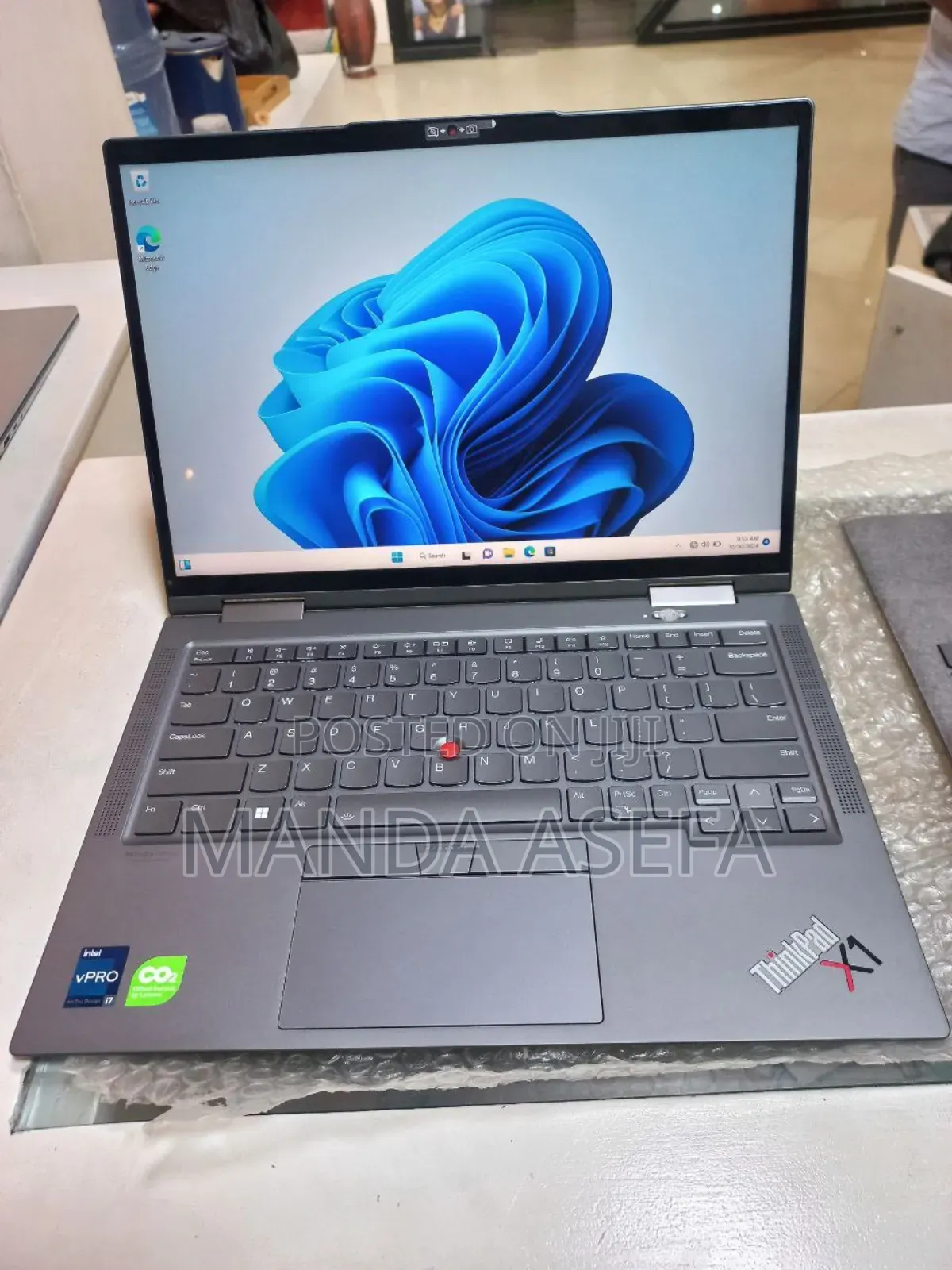 New Laptop Lenovo ThinkPad Yoga 32GB Intel Core I7 SSD 512GB