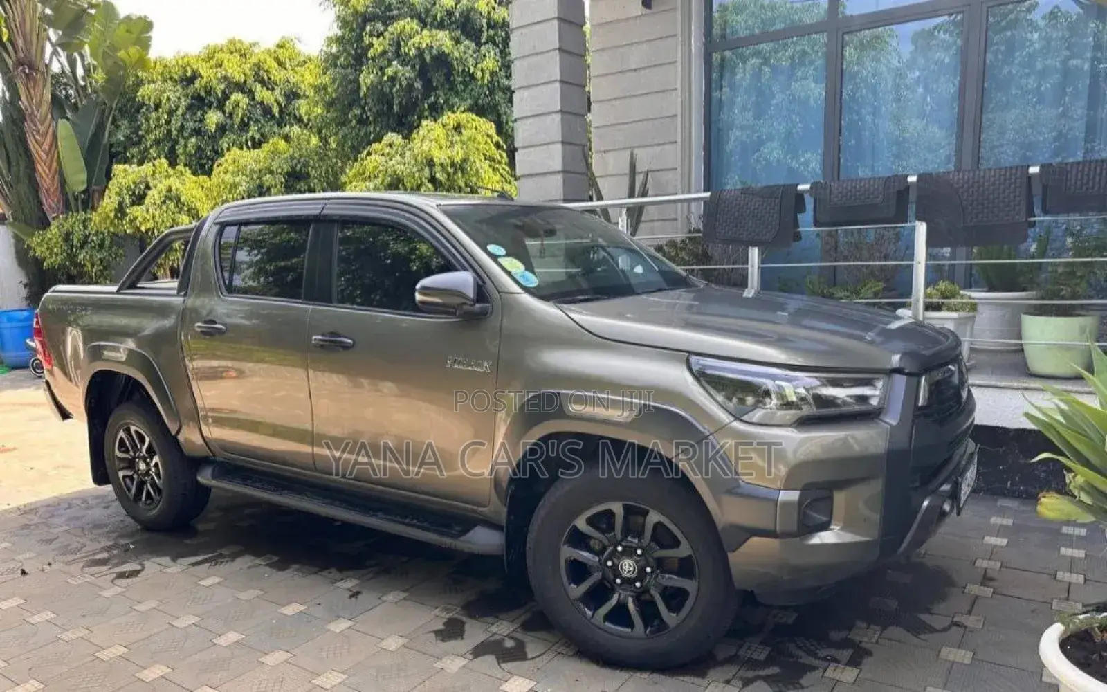 New Toyota Hilux 2022 Gray