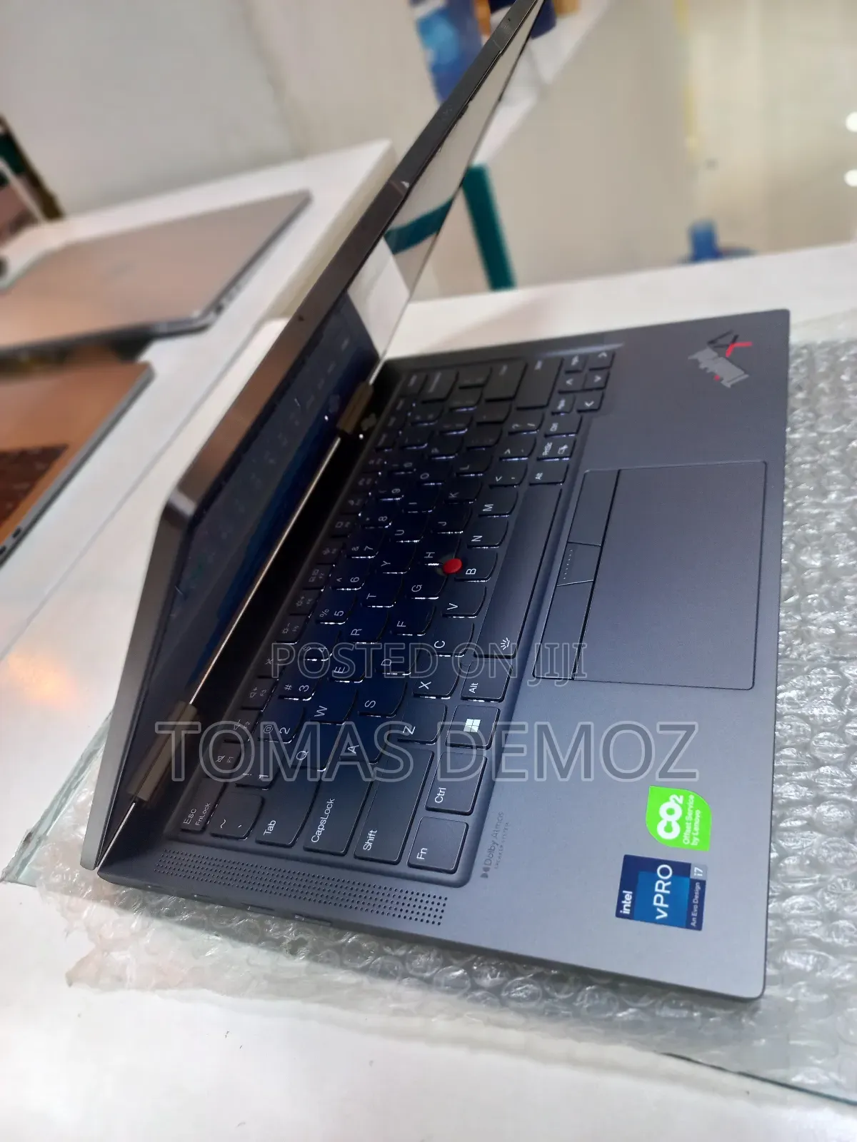 New Laptop Lenovo ThinkPad X1 Yoga Gen 8 32GB Intel Core I7 SSD 512GB