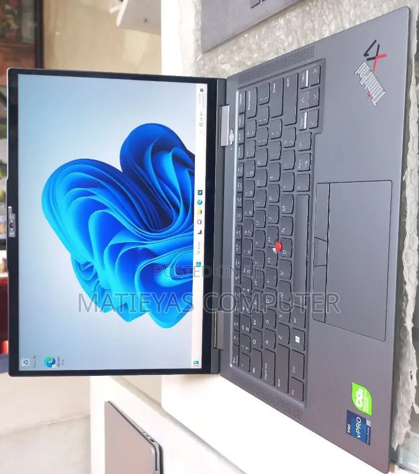 New Laptop Lenovo ThinkPad Yoga 32GB Intel Core I7 SSD 512GB