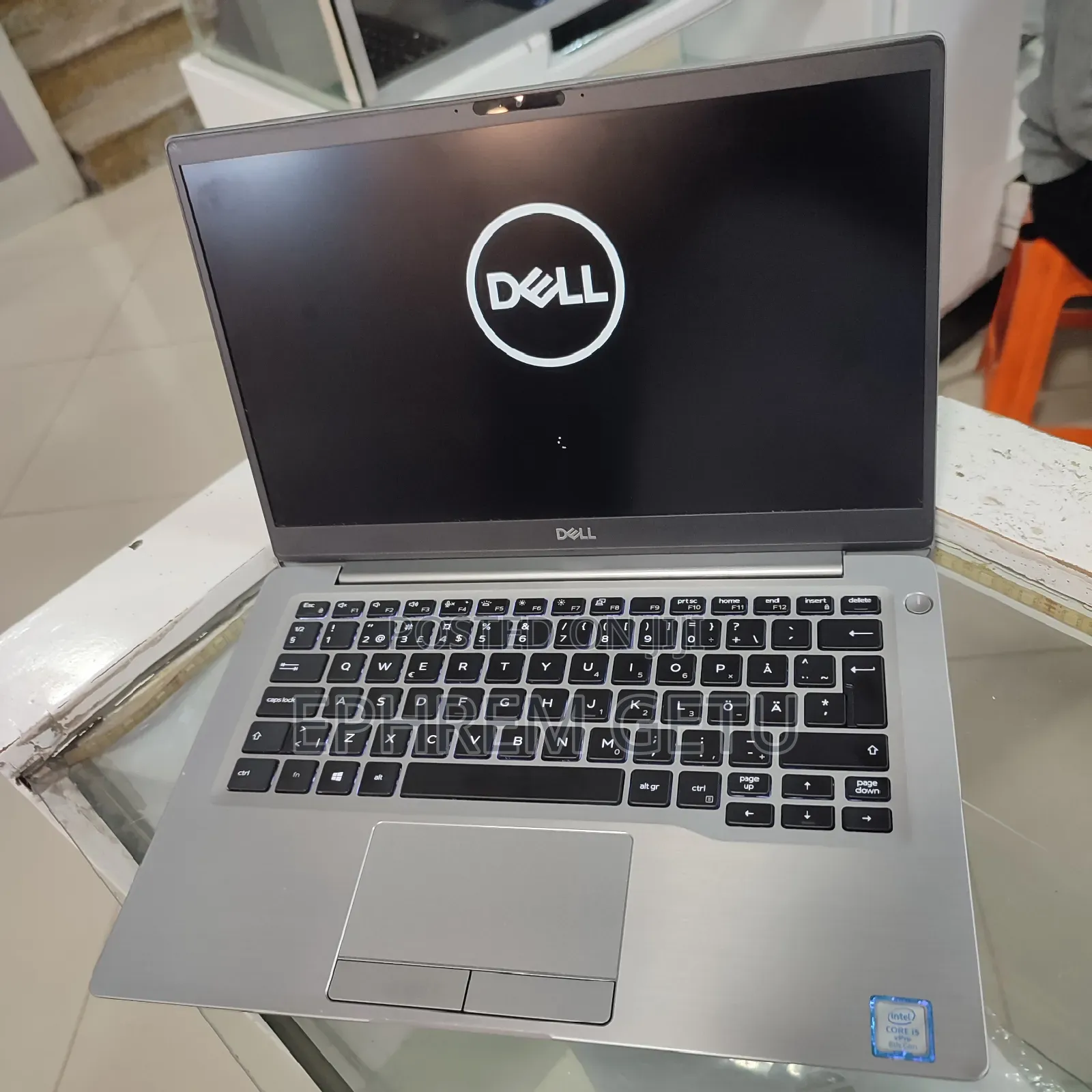 New Laptop Dell Latitude 5310 8GB Intel Core I5 SSD 256GB
