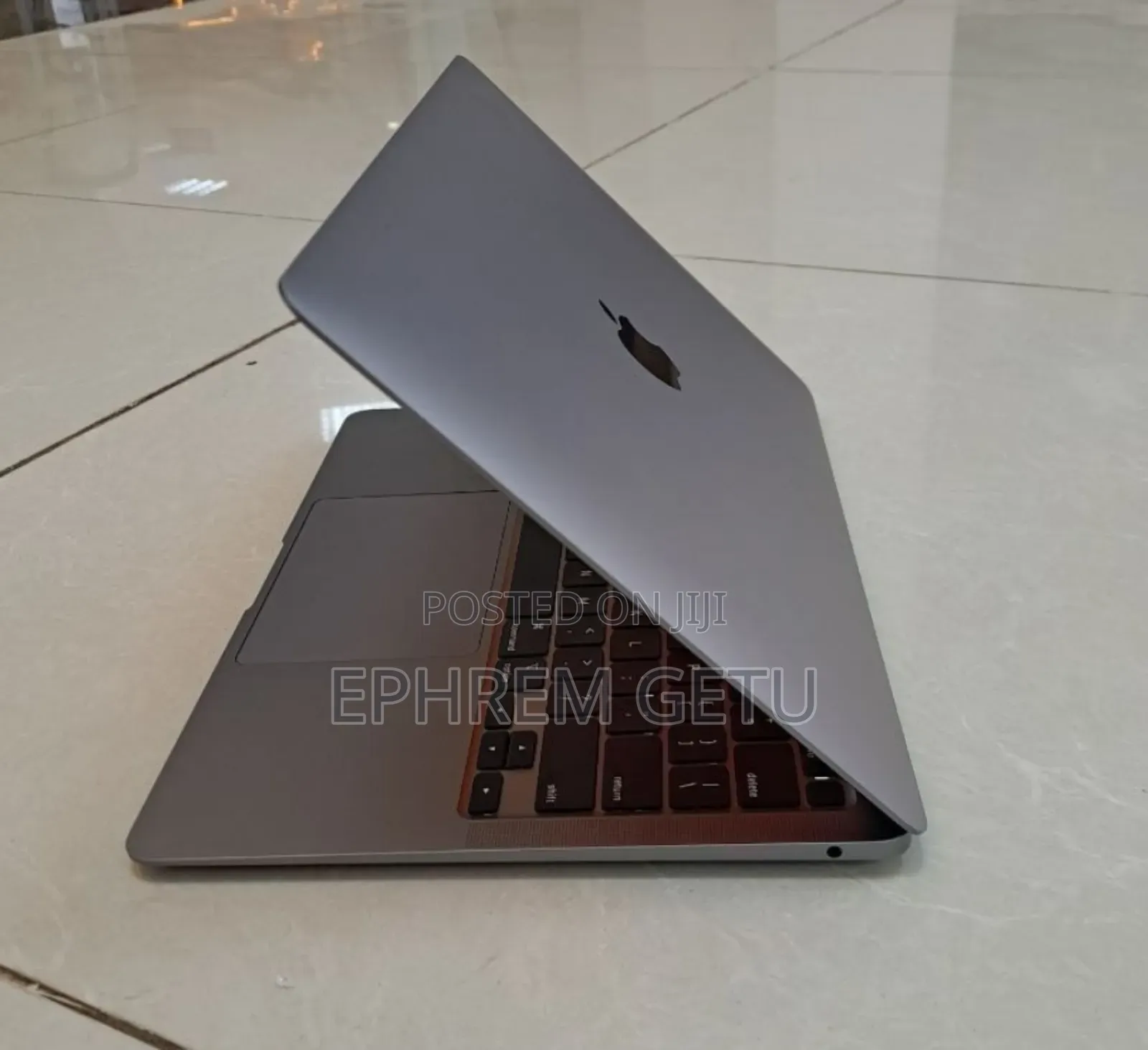 New Laptop Apple MacBook Air 2020 M1 8GB Apple M1 SSD 256GB