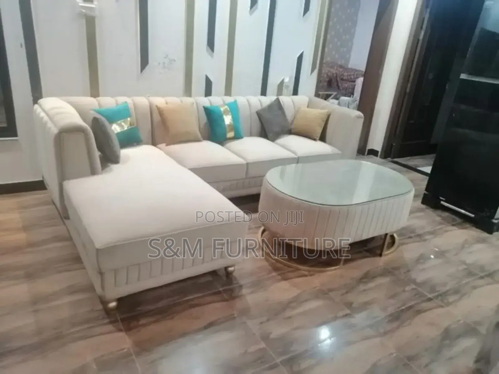 Quality Day Bed Sofa With Table Unbelievable Price.
