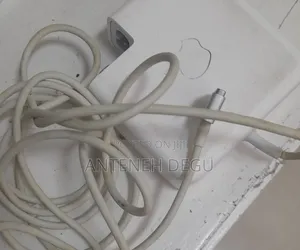 Photo - Orginal Macbook Pc 85 Watt Charger