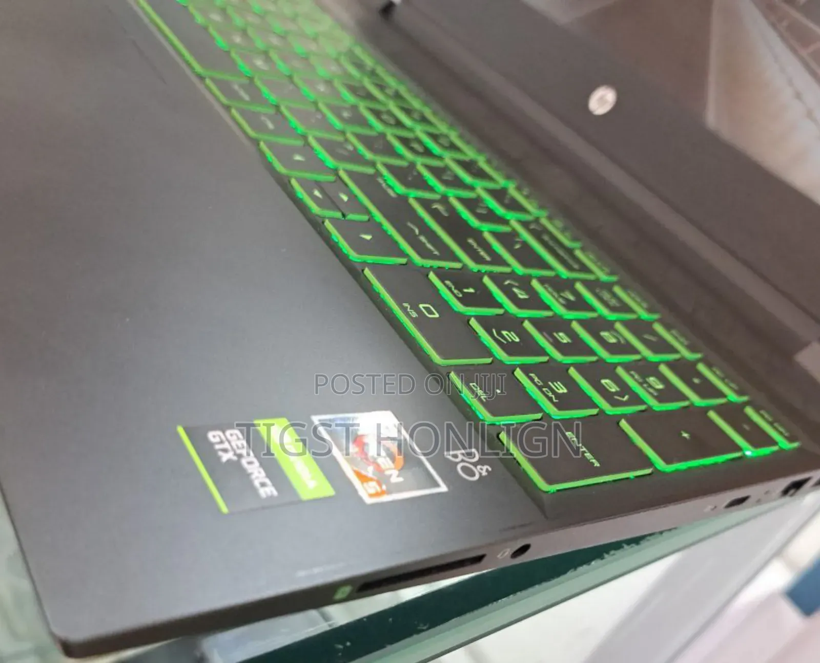 New Laptop HP Pavilion 15 8GB AMD Ryzen 5 SSD 512GB