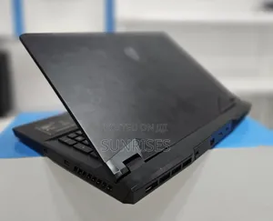 New Laptop MSI GP75 Leopard 32GB Intel Core I7 SSD 1T