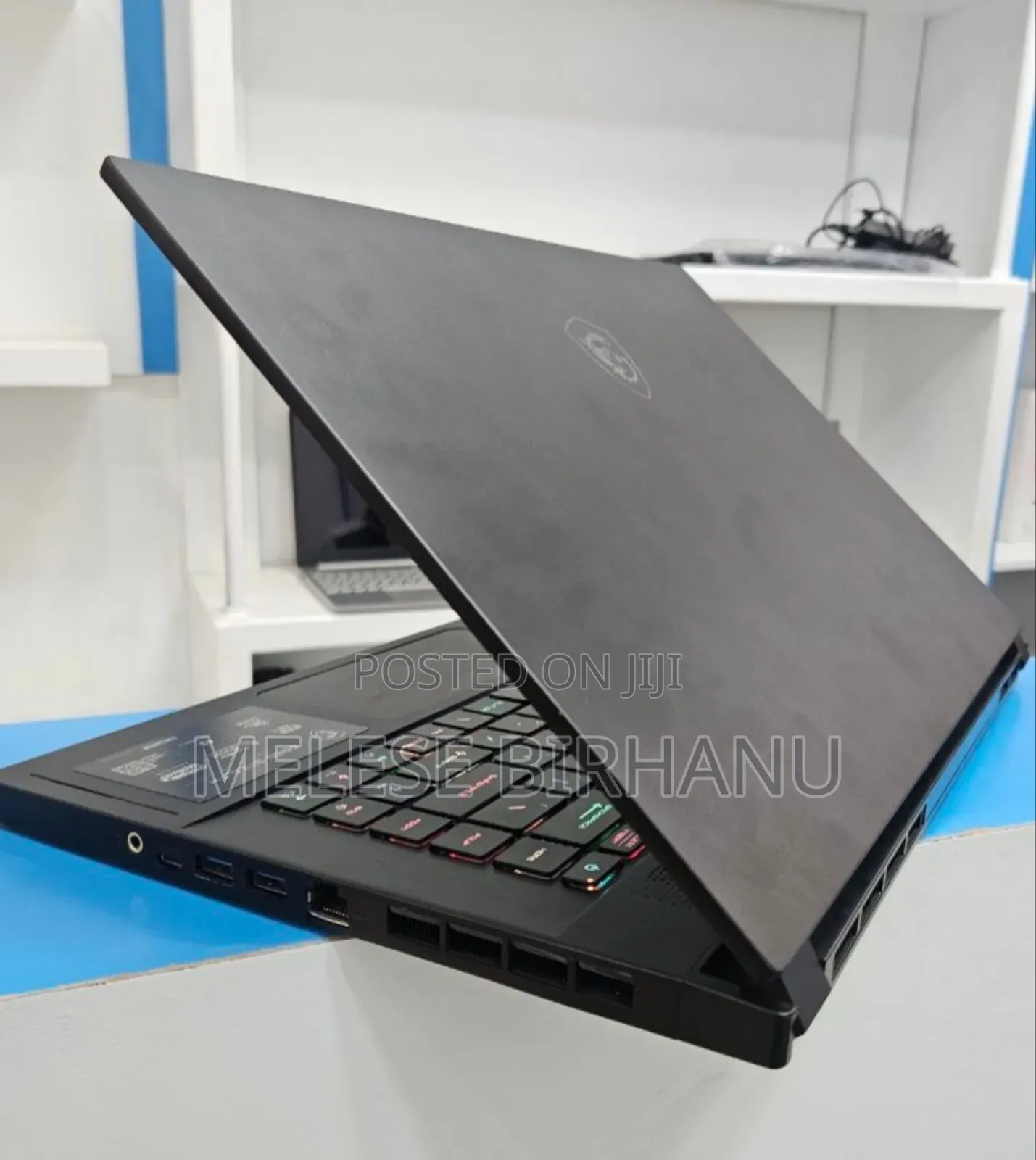 New Laptop MSI GS66 Stealth 10UG 32GB Intel Core I7 SSD 1T