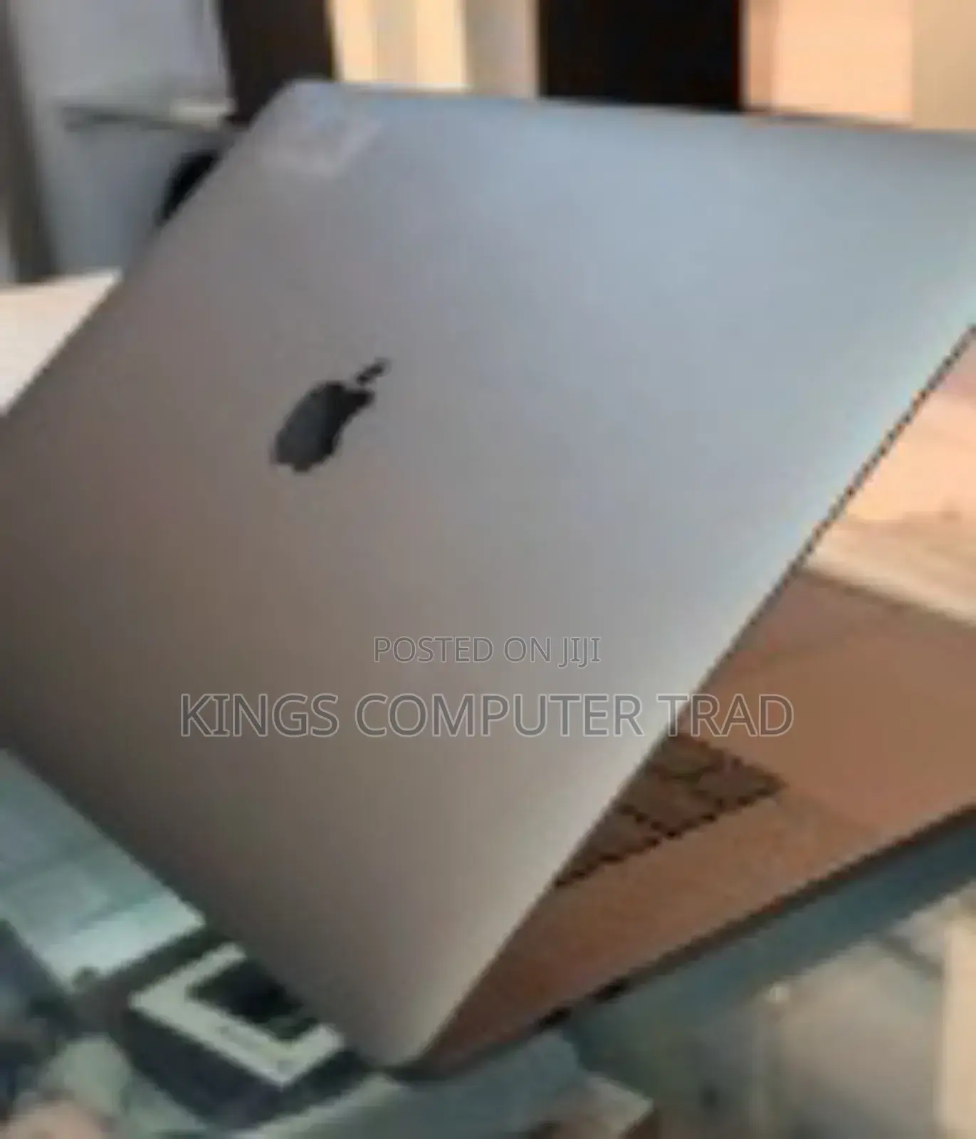 New Laptop Apple MacBook 2018 16GB Intel Core I7 SSD 512GB