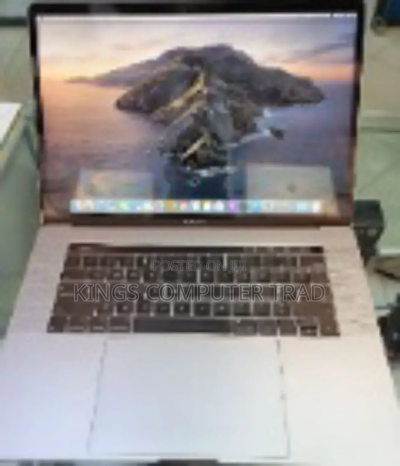 New Laptop Apple MacBook 2018 16GB Intel Core I7 SSD 512GB