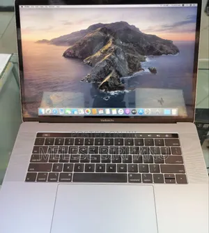 New Laptop Apple MacBook Pro 2018 16GB Intel Core I7 SSD 512GB