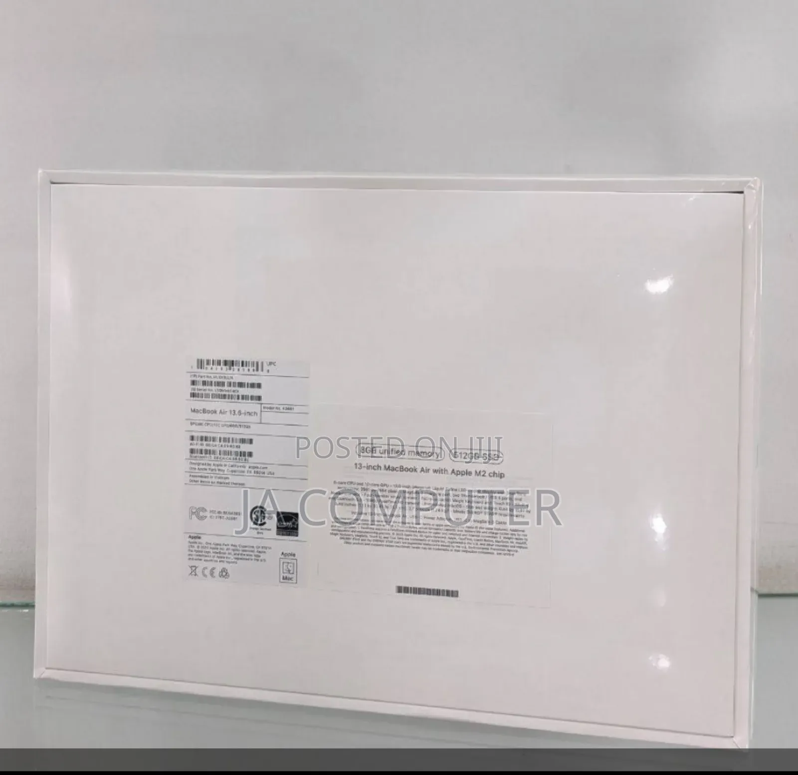 New Laptop Apple MacBook Air 2022 M2 8GB Apple M2 SSD 512GB