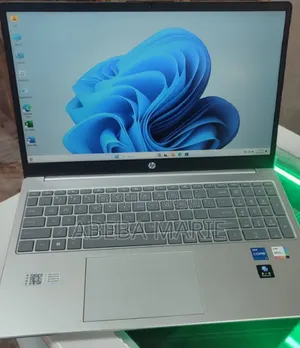 New Laptop HP Stream Notebook 8GB Intel Core i7 SSD 512GB