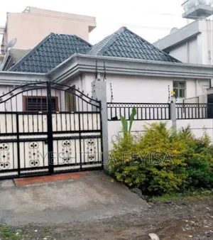 Apartment, Vila and Condominium for Rent