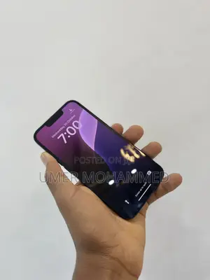 Photo - Apple iPhone 13 128 GB Black