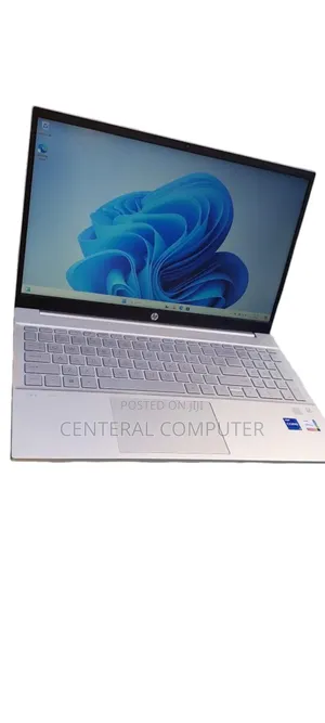 Photo - New Laptop HP Pavilion 13 16GB Intel Core I7 SSD 512GB