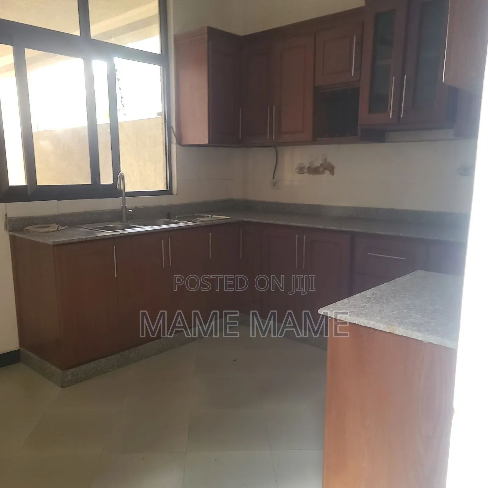 5bdrm House in Addis Abeba, Bole for rent