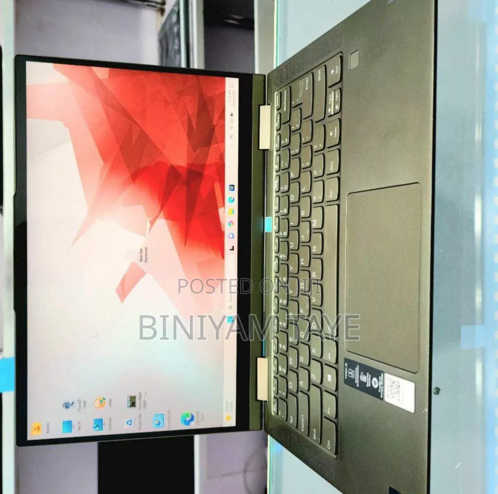 New Laptop Lenovo Yoga 730 12GB Intel Core I5 SSD 512GB