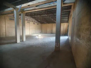 7bdrm House in Jakiros, Bole for rent
