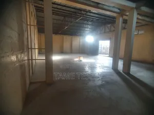 7bdrm House in Jakiros, Bole for rent