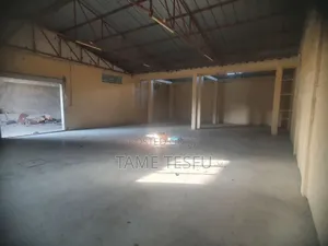 7bdrm House in Jakiros, Bole for rent