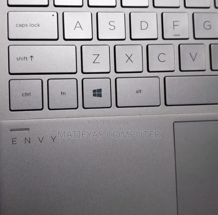 New Laptop HP Envy X360 8GB Intel Core I7 SSD 1T