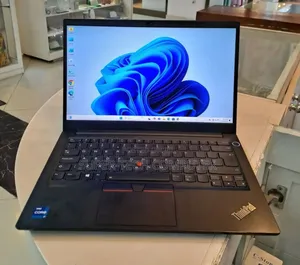 New Laptop Lenovo ThinkPad E14 G5 16GB Intel Core I7 SSD 512GB