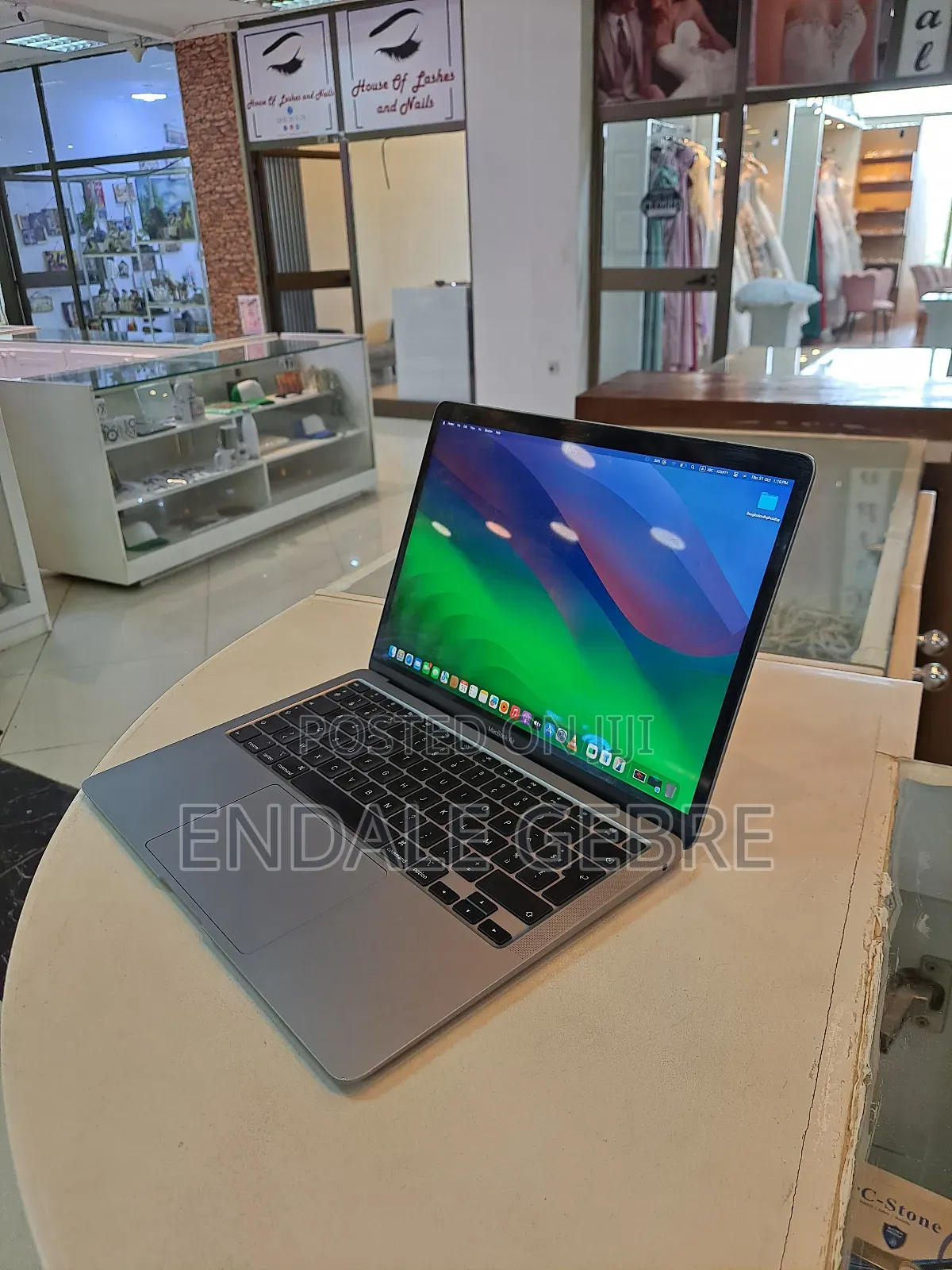 New Laptop Apple MacBook Air 2020 8GB Intel Core I5 SSD 256GB