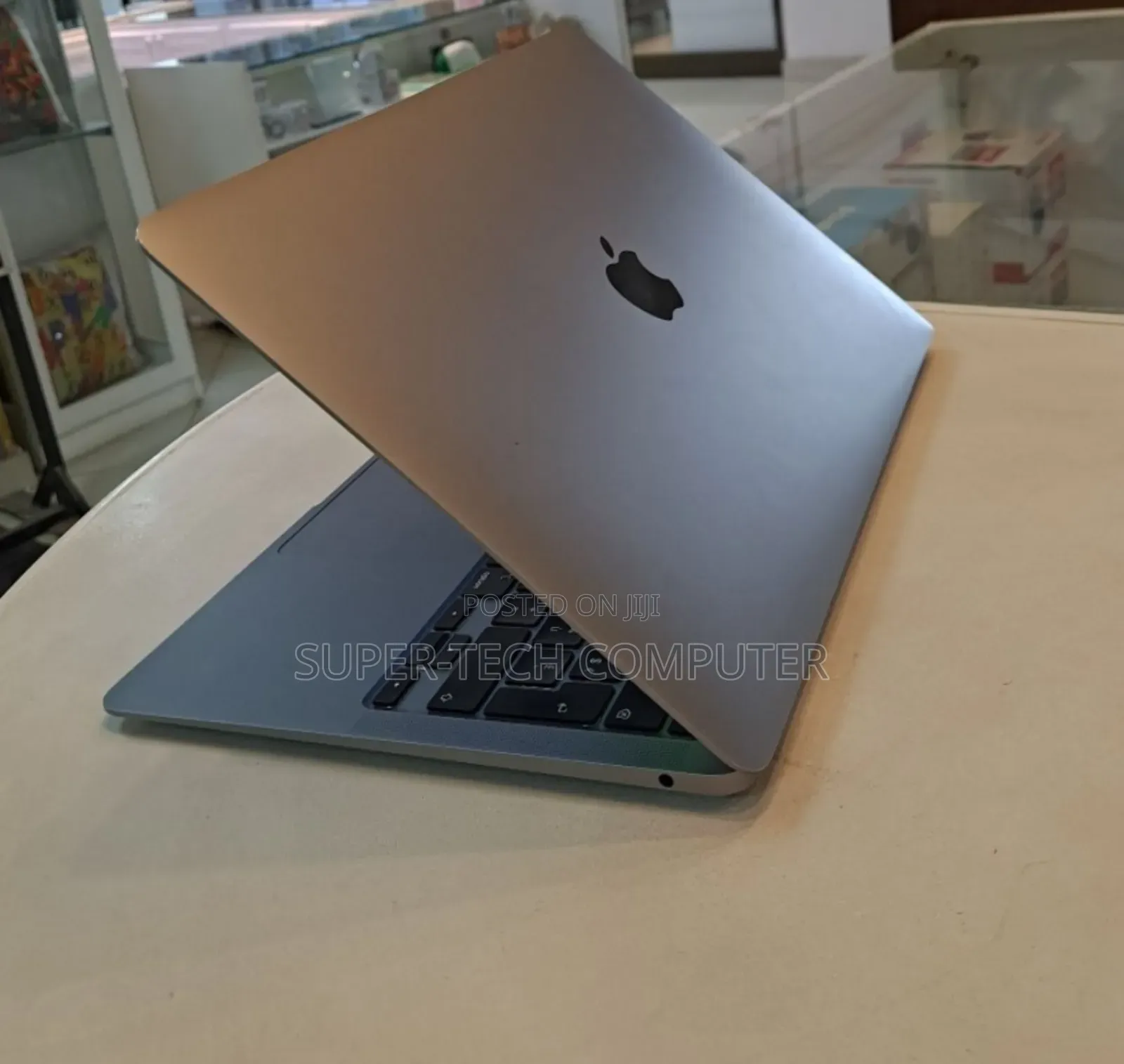 New Laptop Apple MacBook Air 2020 8GB Intel Core I5 SSD 256GB