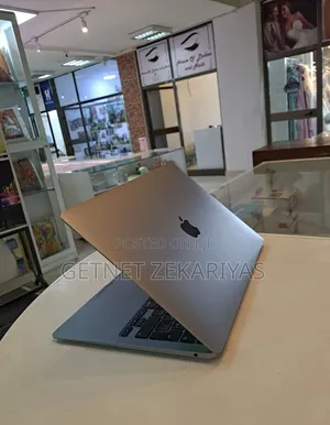 New Laptop Apple MacBook Air 2020 8GB Intel Core I5 SSD 256GB