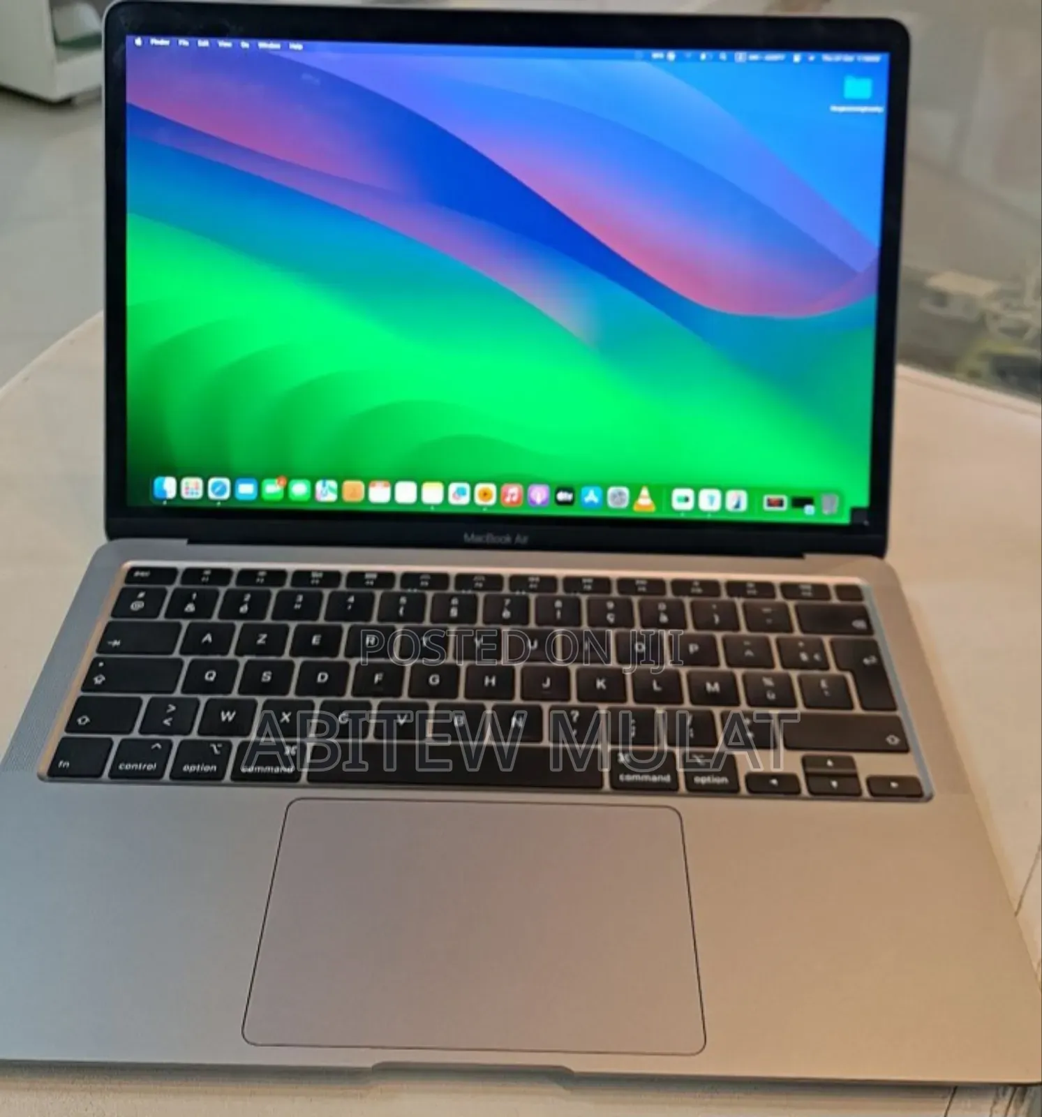New Laptop Apple MacBook Air 2020 8GB Intel Core I5 SSD 256GB