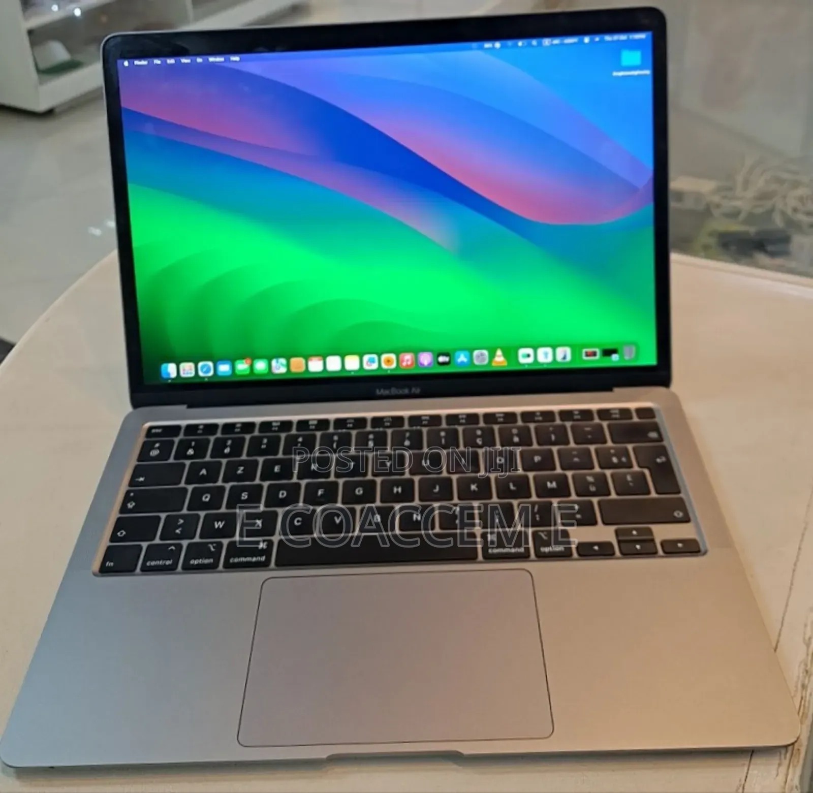 New Laptop Apple MacBook 8GB Intel Core I5 SSD 256GB