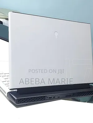 New Laptop Alienware M17x R2 16GB Nvidia SSD 1T
