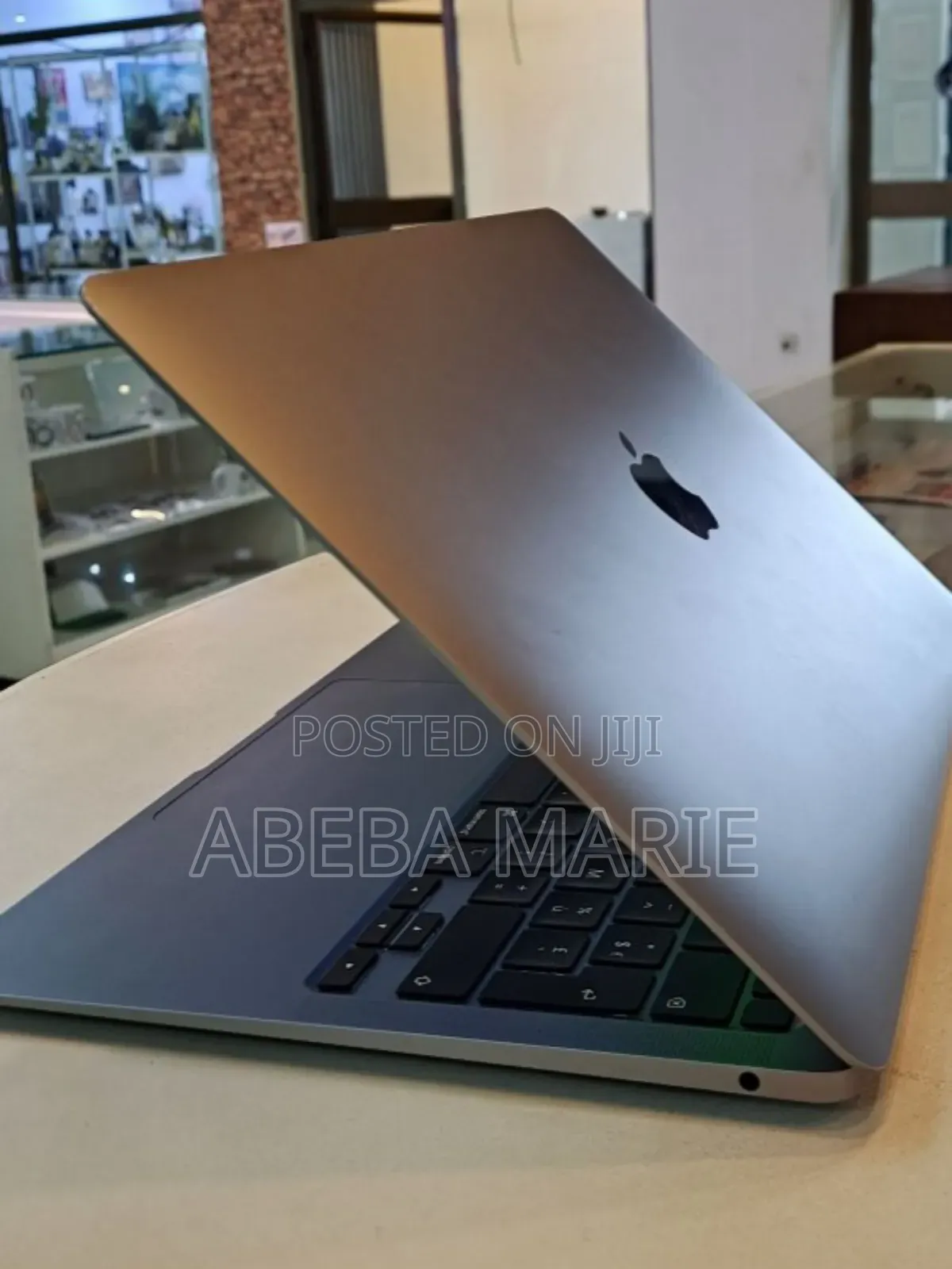 New Laptop Apple MacBook Air 2020 8GB Intel Core I5 SSD 256GB