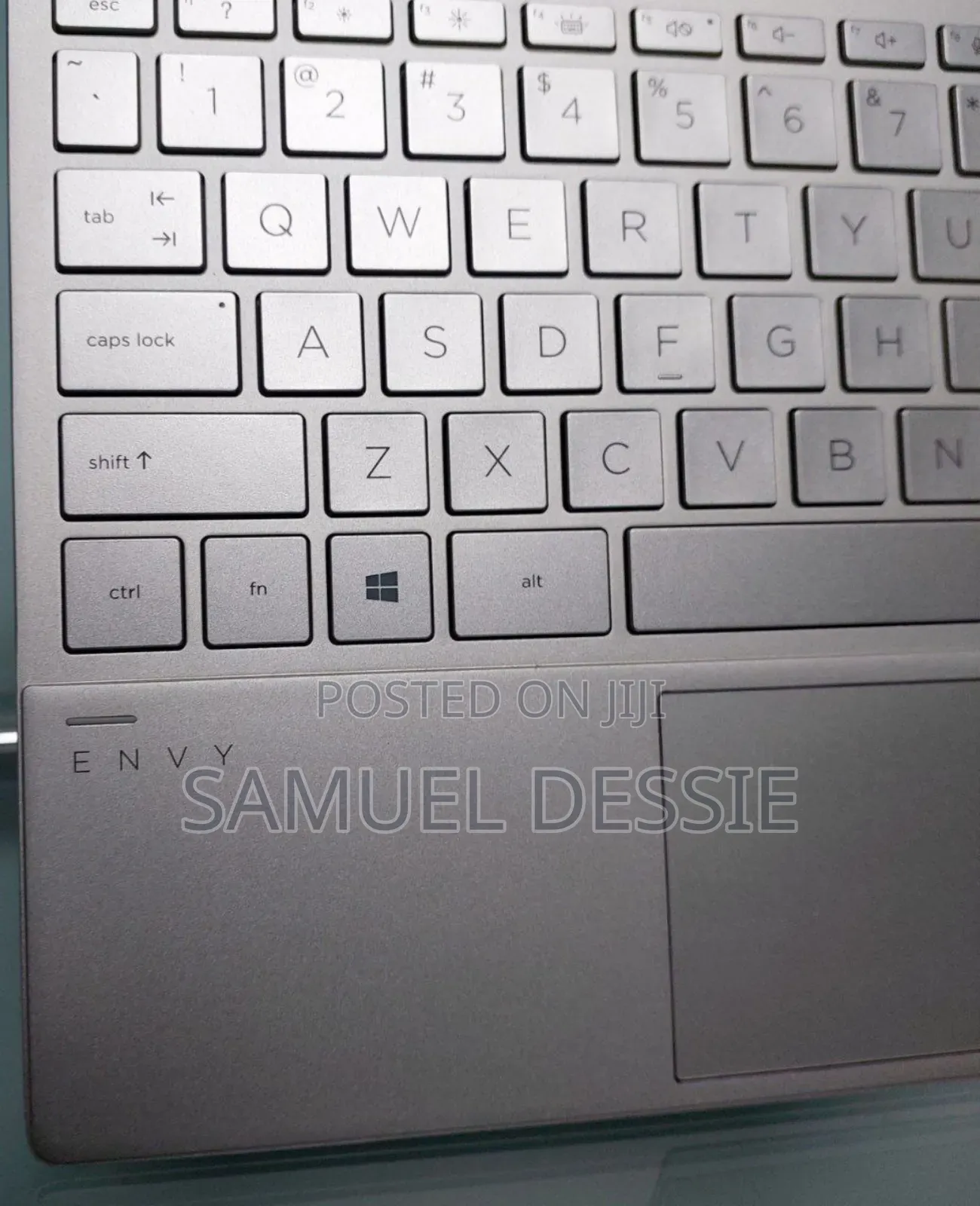 New Laptop HP Envy X360 8GB Intel Core I7 SSD 1T