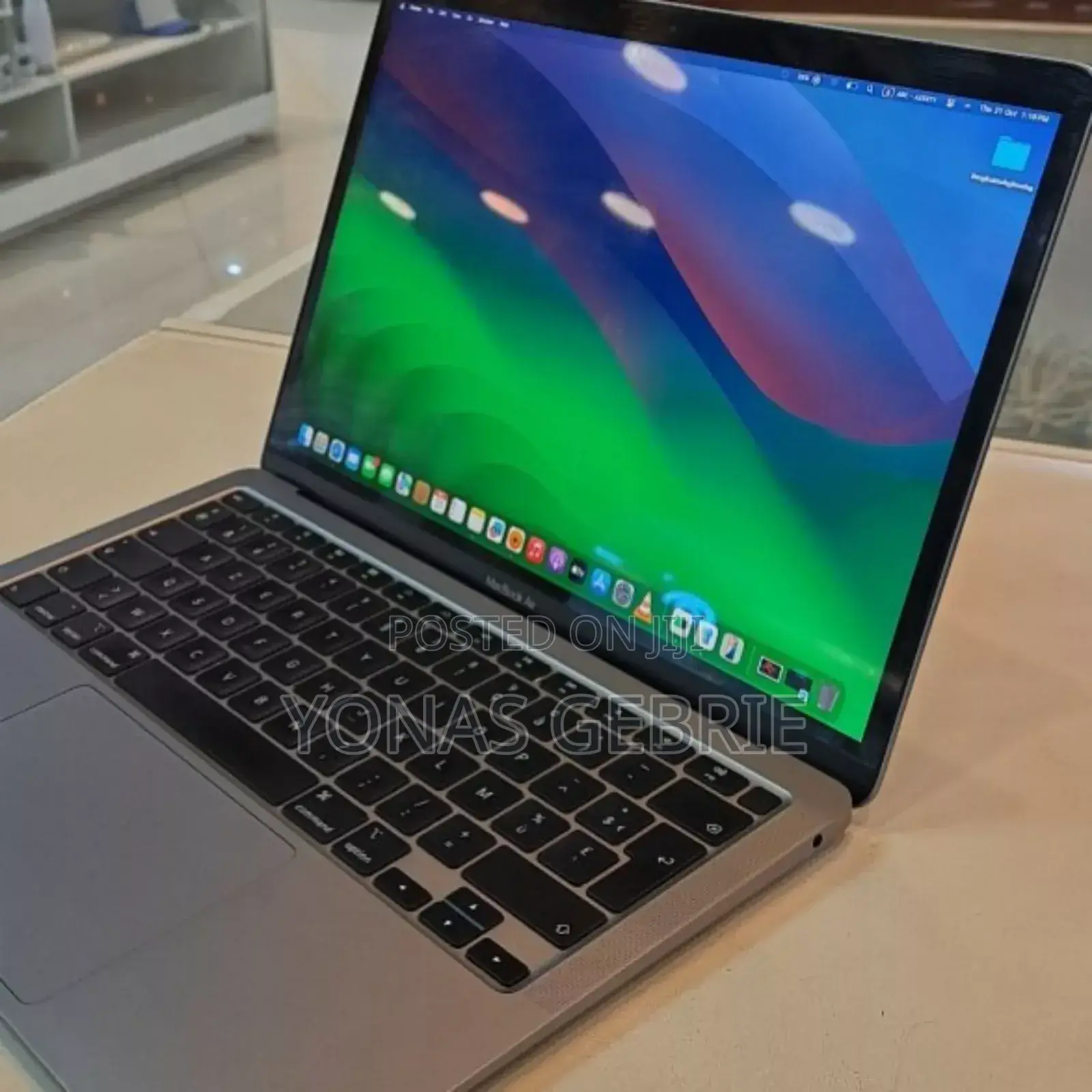 New Laptop Apple MacBook Air 2020 8GB Intel Core I5 SSD 256GB