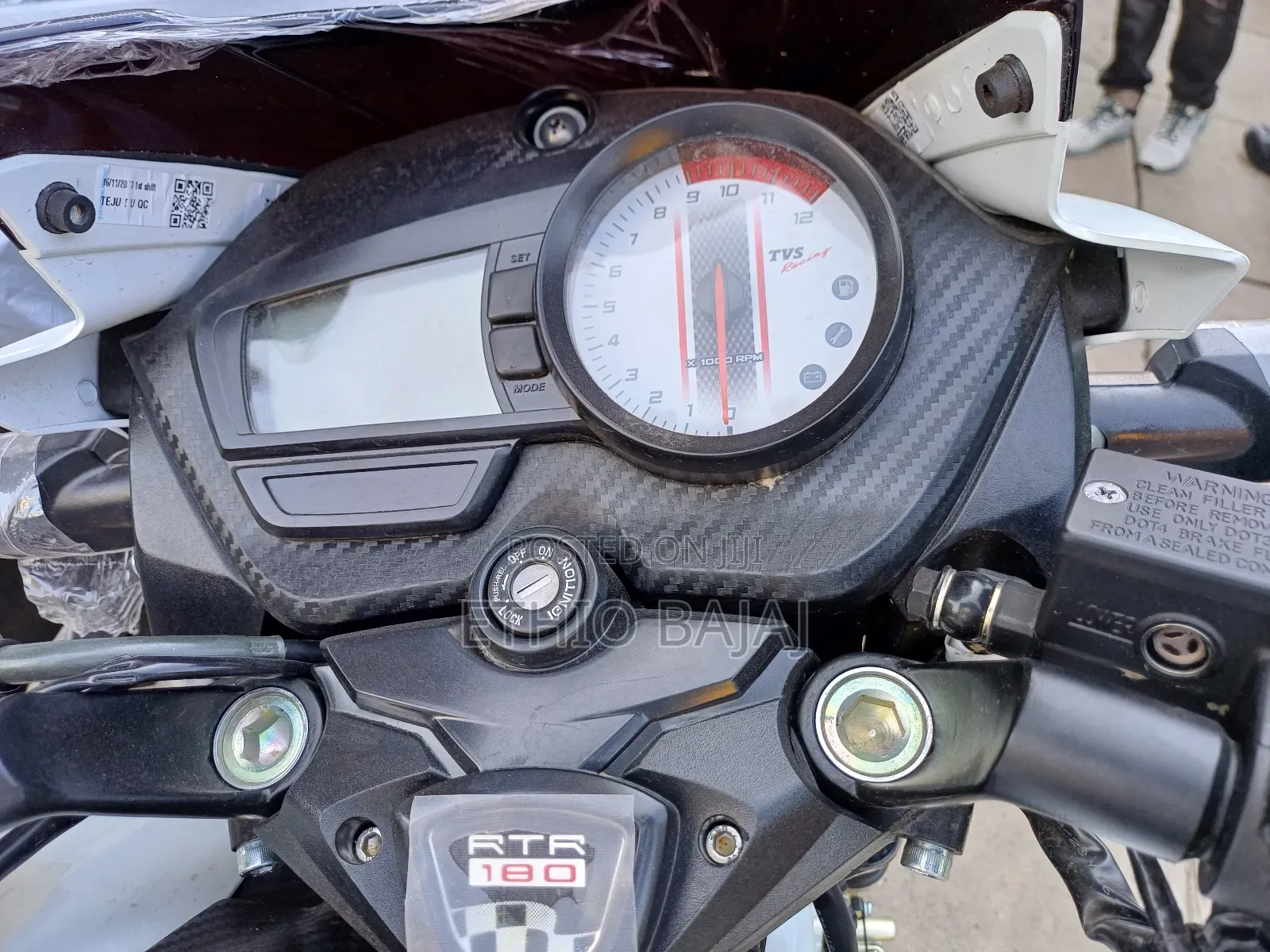 New TVS Apache 180 RTR 2024 White