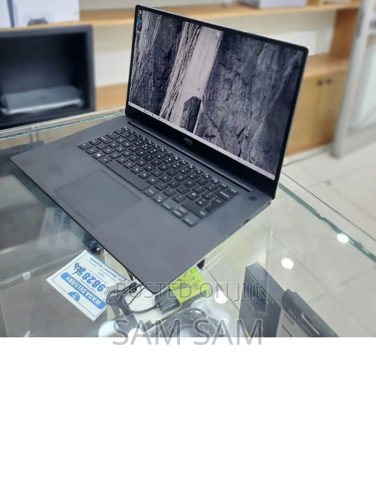 New Laptop Dell Precision 5540 16GB Intel Core I9 SSD 512GB