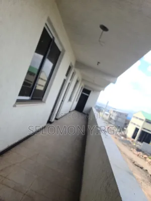 የሚከራይ መጋዘን አለን