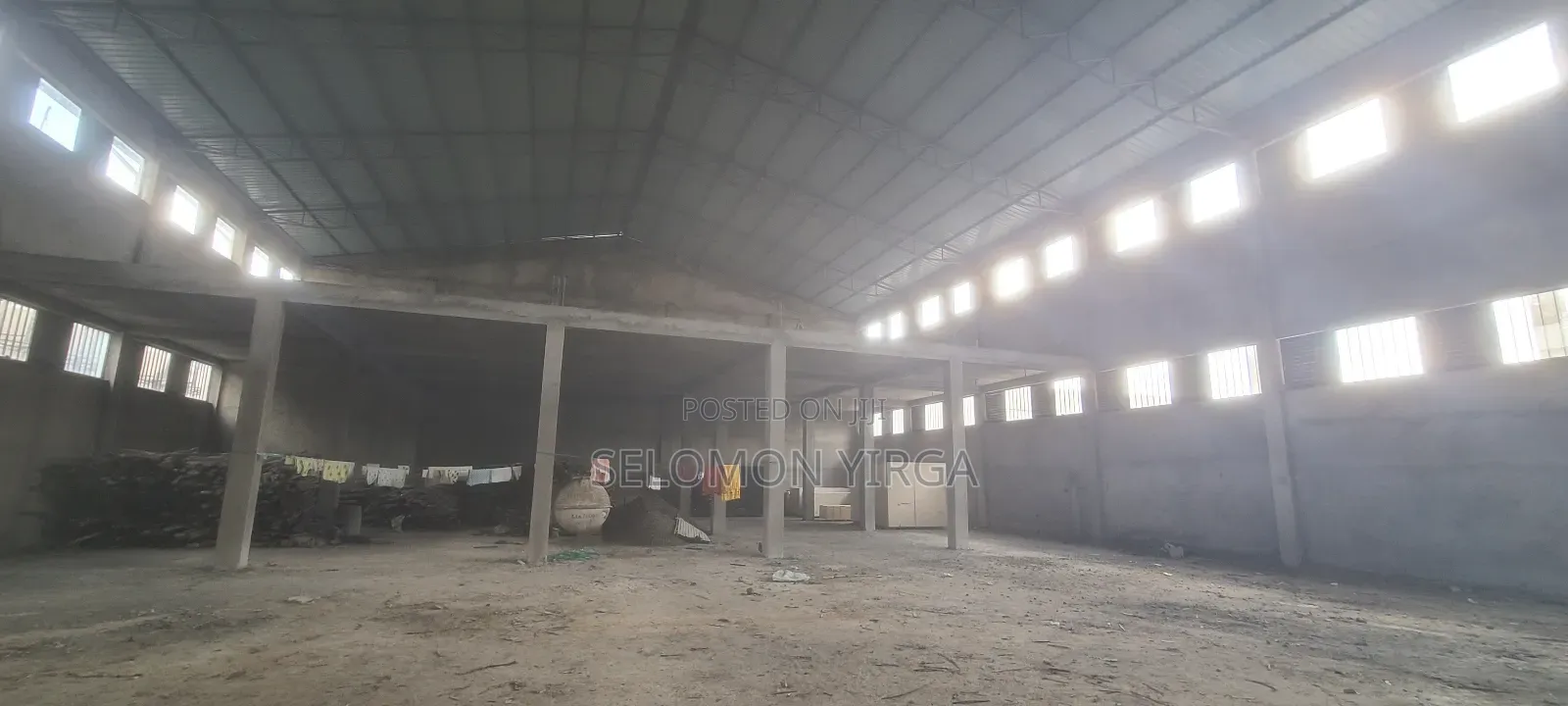 የሚከራይ መጋዘን አለን