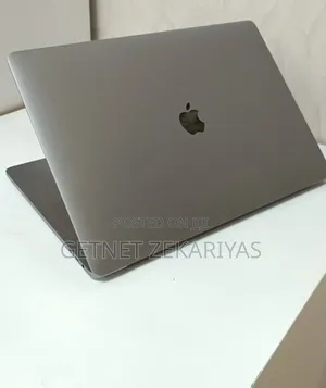 New Laptop Apple MacBook Pro 2017 16GB Intel Core I7 SSD 512GB