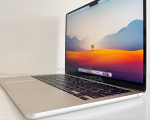 Photo - New Laptop Apple MacBook Air 2022 M2 8GB Apple M2 SSD 256GB